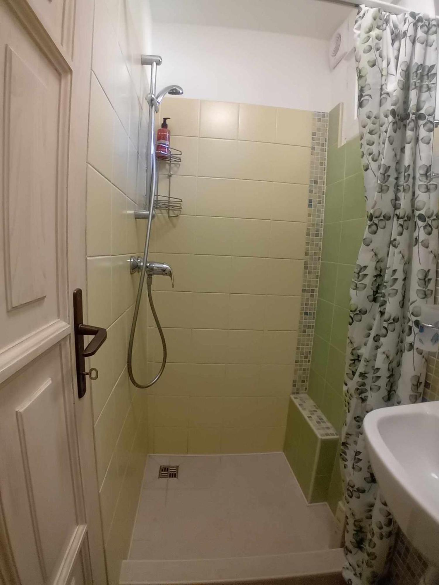 Edi Apartman Vecses Exterior photo